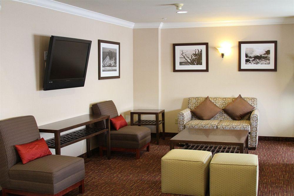 Holiday Inn Express & Suites Watsonville By Ihg Luaran gambar