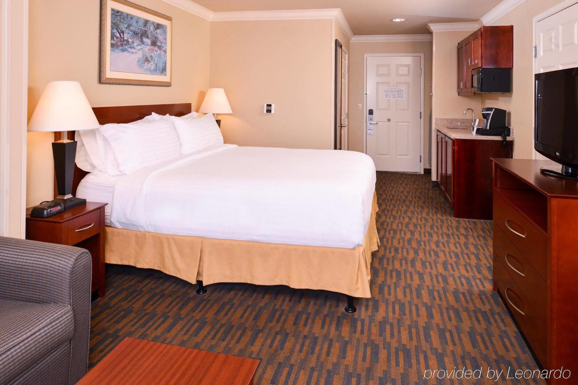 Holiday Inn Express & Suites Watsonville By Ihg Luaran gambar