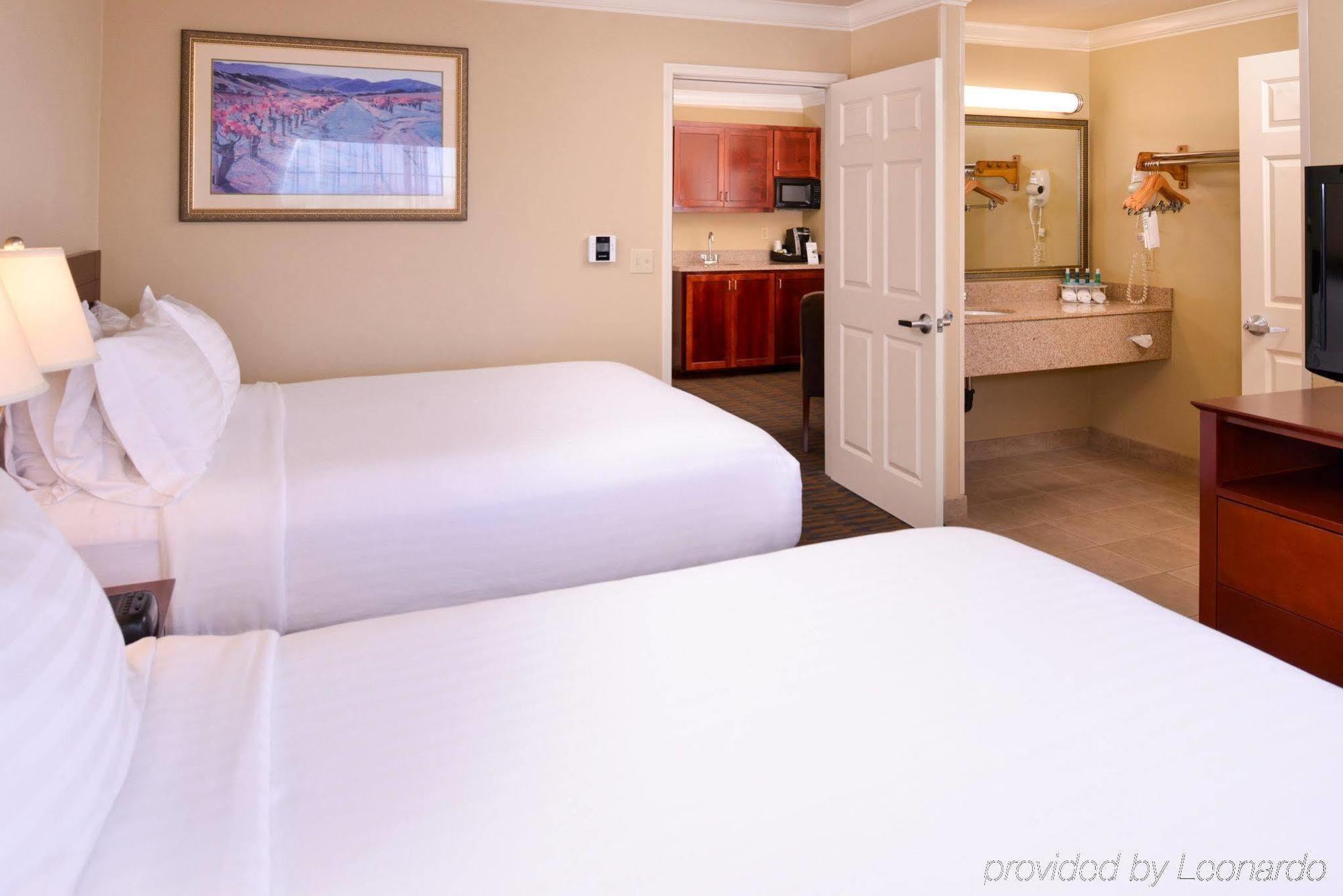 Holiday Inn Express & Suites Watsonville By Ihg Luaran gambar