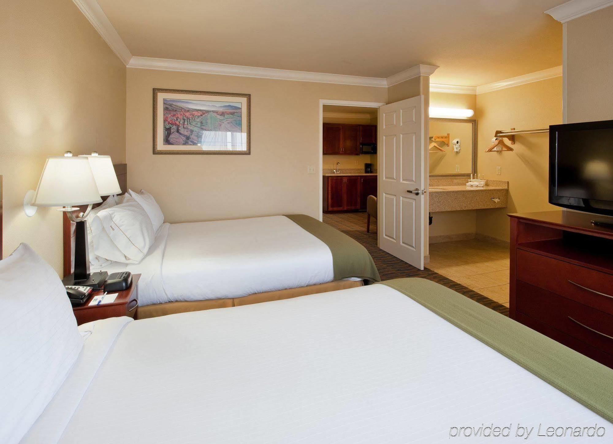 Holiday Inn Express & Suites Watsonville By Ihg Luaran gambar