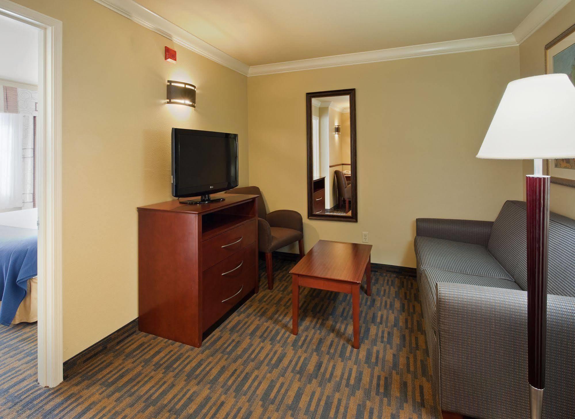 Holiday Inn Express & Suites Watsonville By Ihg Luaran gambar